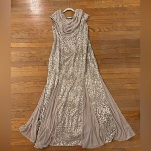 Alex Evenings Gold Taupe Embroidered Grecian Goddess Evening Dress